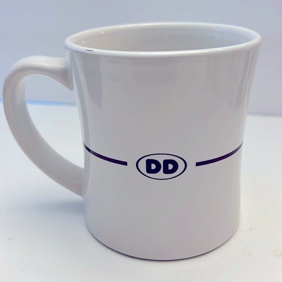 Dunkin’ Donuts DD Coffee Mug 2011 - Picture 1 of 5